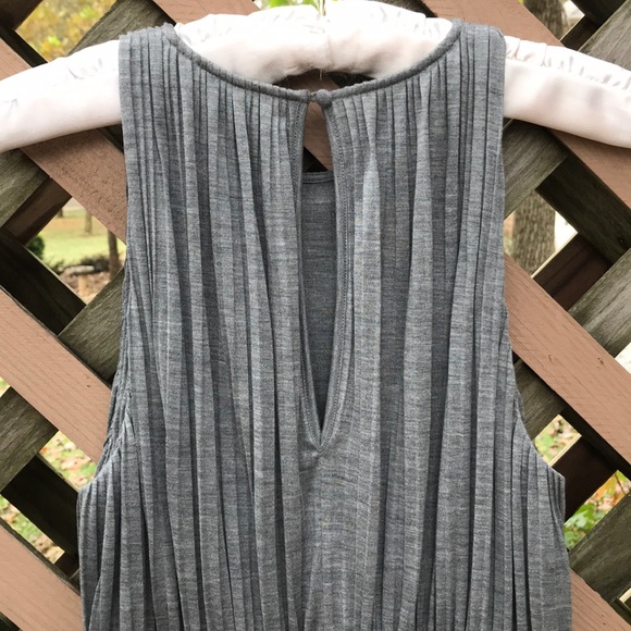 BANANA REPUBLIC SILK PLEATED DRESS - Picture 6 of 10